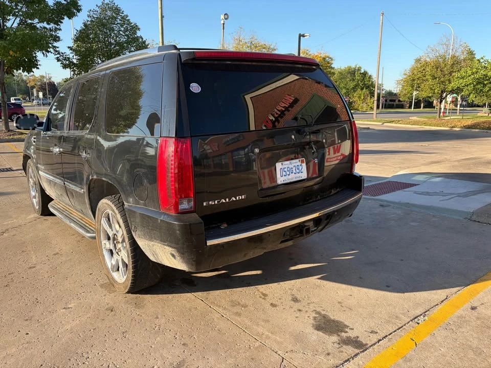 2007 Cadillac Escalade & EXT 3rd Gen - Image 4 of 5