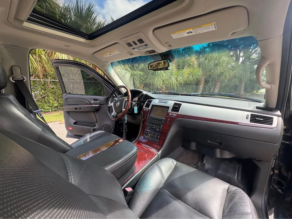 2007 Cadillac Escalade & EXT 3rd Gen - Image 9 of 17