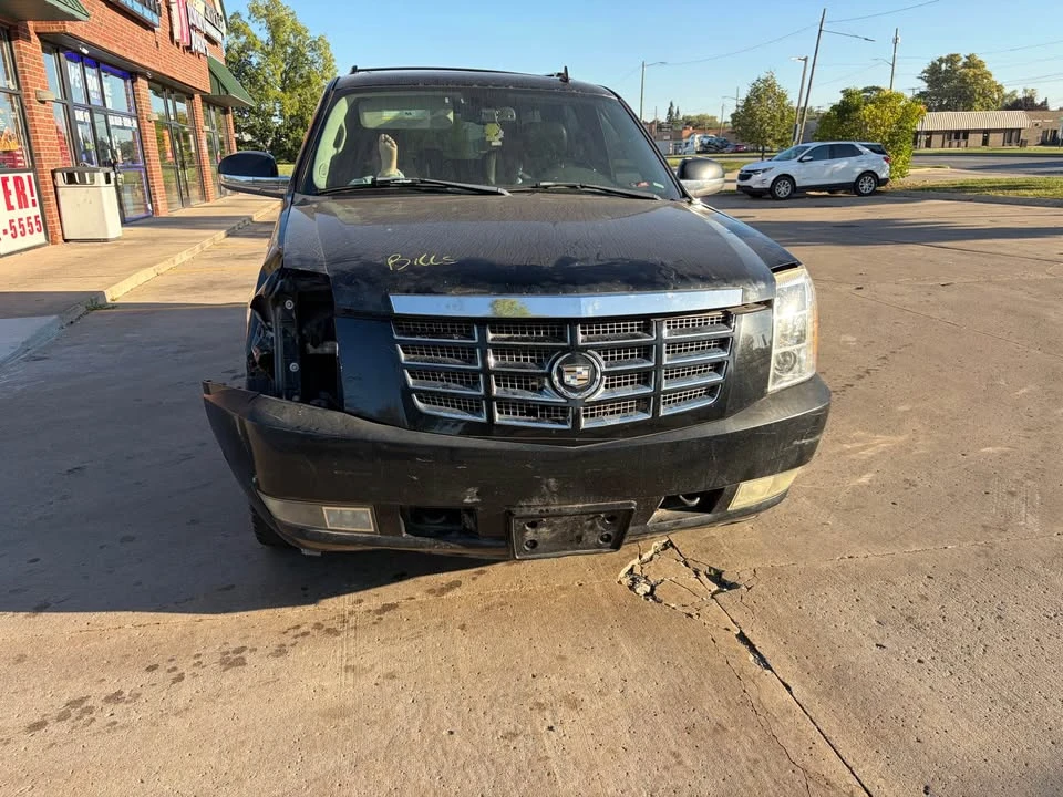 2007 Cadillac Escalade & EXT 3rd Gen - Image 2 of 5