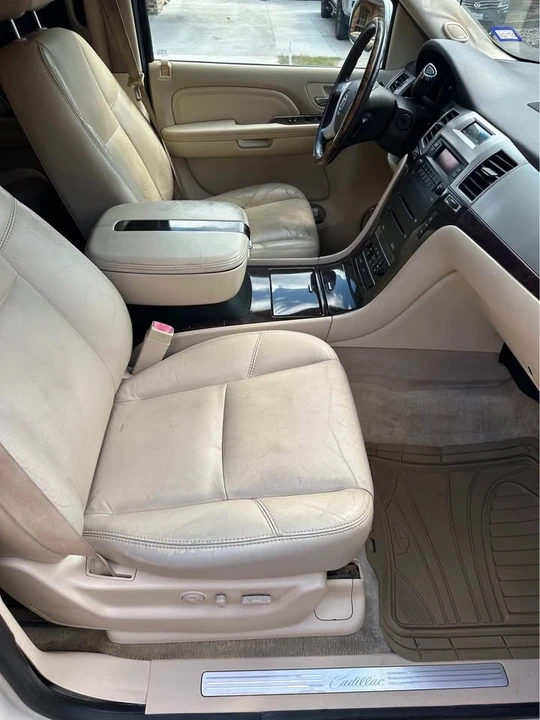 2007 Cadillac Escalade & EXT 3rd Gen - Image 13 of 16