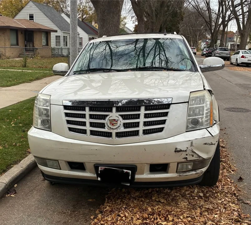 2007 Cadillac Escalade & EXT 3rd Gen - Image 2 of 5