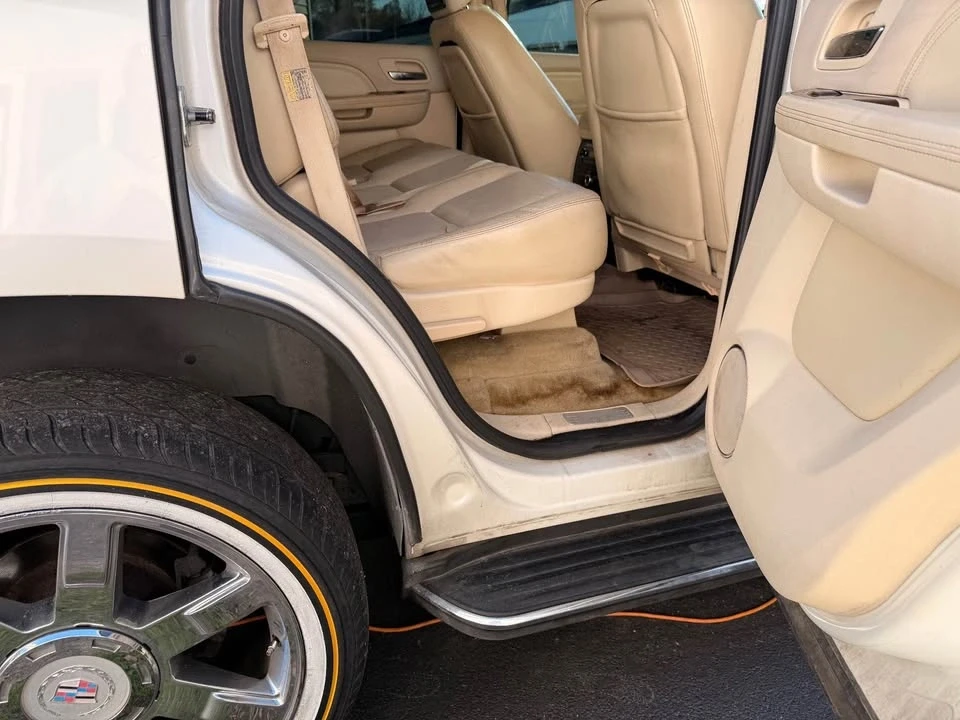 2007 Cadillac Escalade & EXT 3rd Gen - Image 6 of 16