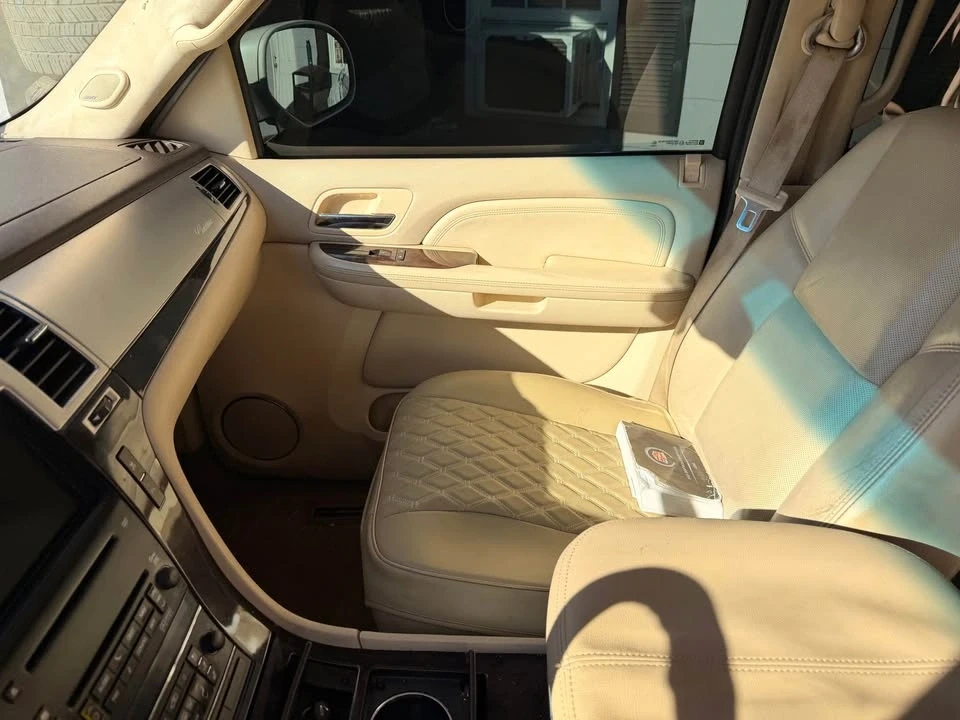 2007 Cadillac Escalade & EXT 3rd Gen - Image 13 of 16