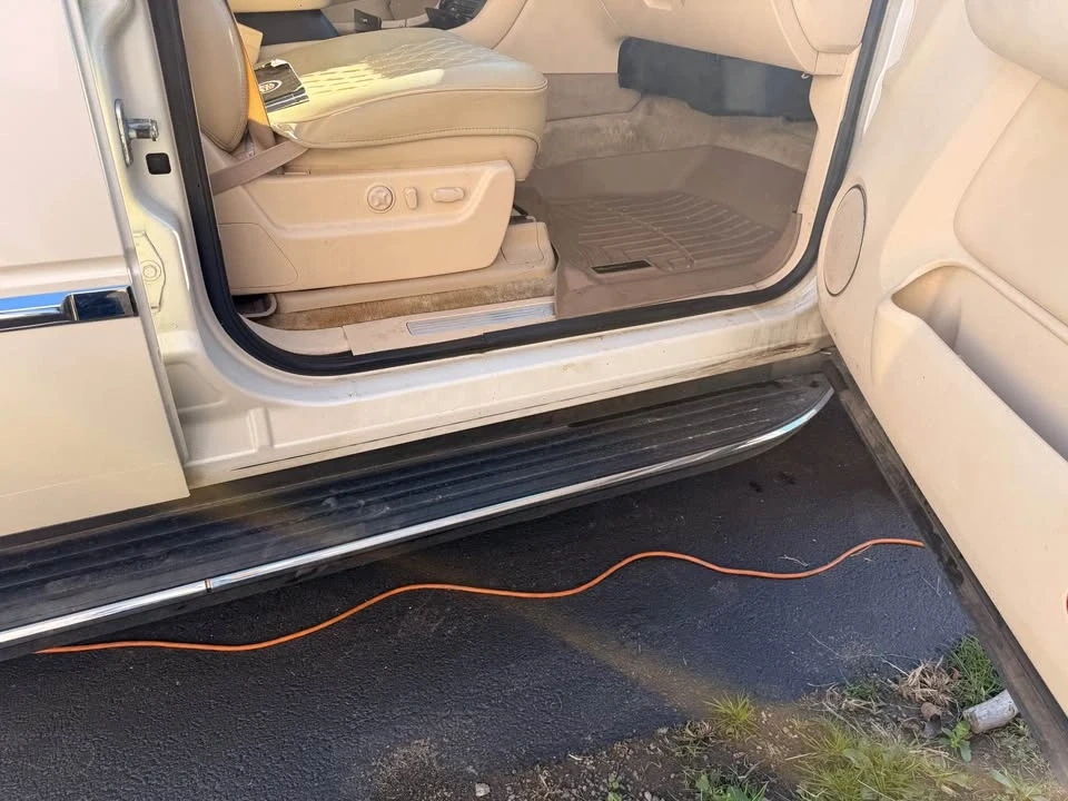 2007 Cadillac Escalade & EXT 3rd Gen - Image 7 of 16