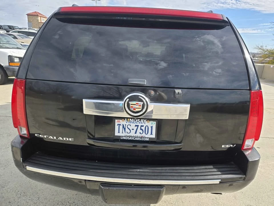 2007 Cadillac Escalade & EXT 3rd Gen - Image 2 of 19