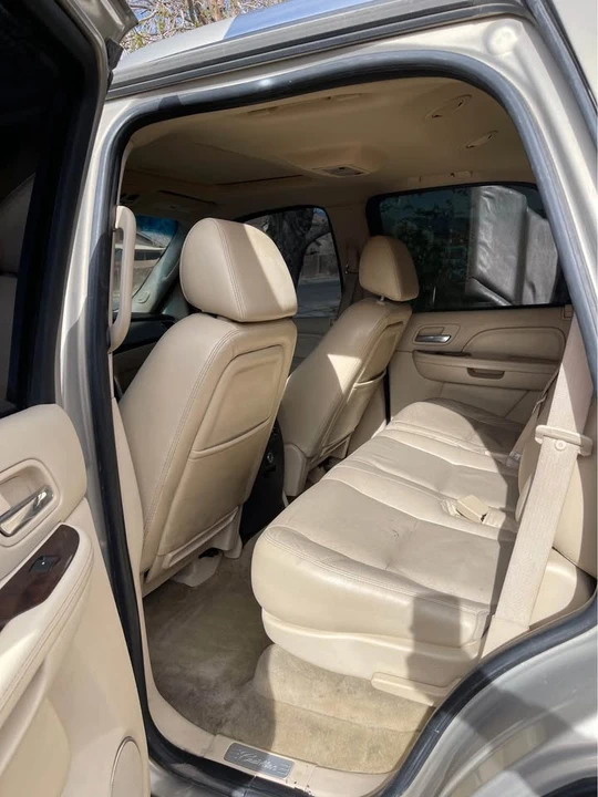 2007 Cadillac Escalade & EXT 3rd Gen - Image 8 of 9