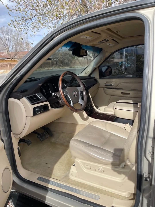 2007 Cadillac Escalade & EXT 3rd Gen - Image 6 of 9