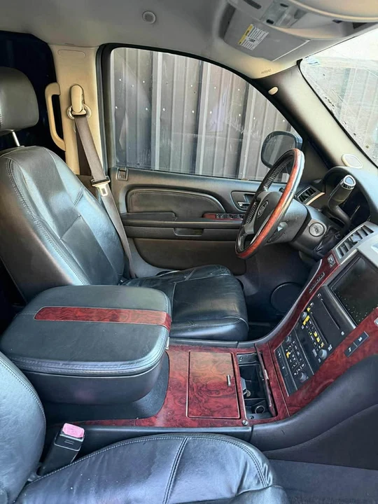 2007 Cadillac Escalade & EXT 3rd Gen - Image 5 of 10