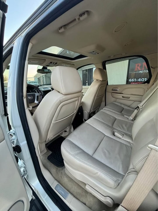 2007 Cadillac Escalade & EXT 3rd Gen - Image 8 of 16