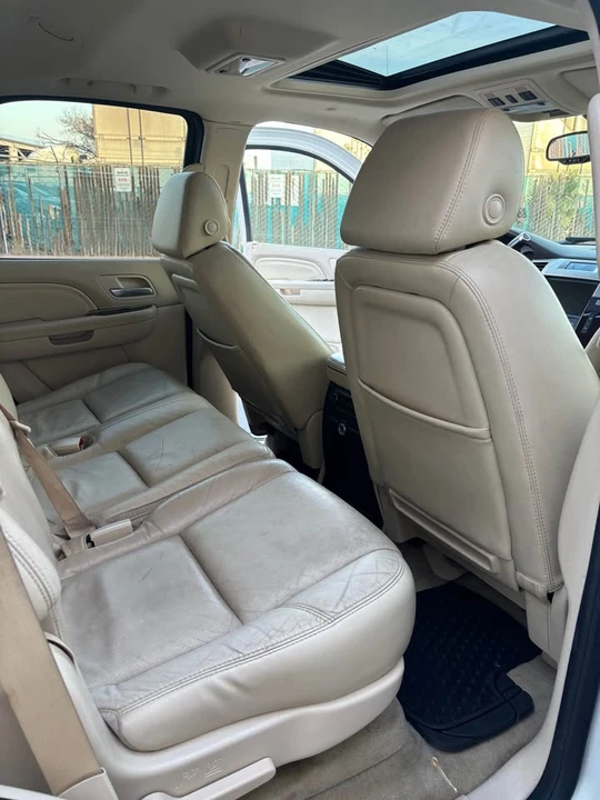 2007 Cadillac Escalade & EXT 3rd Gen - Image 9 of 16
