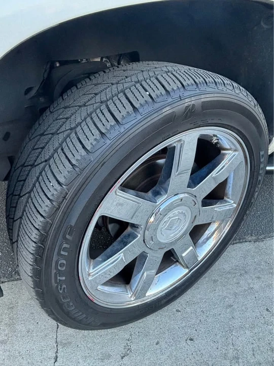 2007 Cadillac Escalade & EXT 3rd Gen - Image 11 of 16