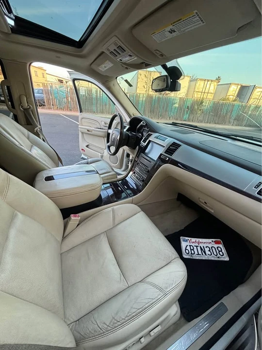 2007 Cadillac Escalade & EXT 3rd Gen - Image 7 of 16