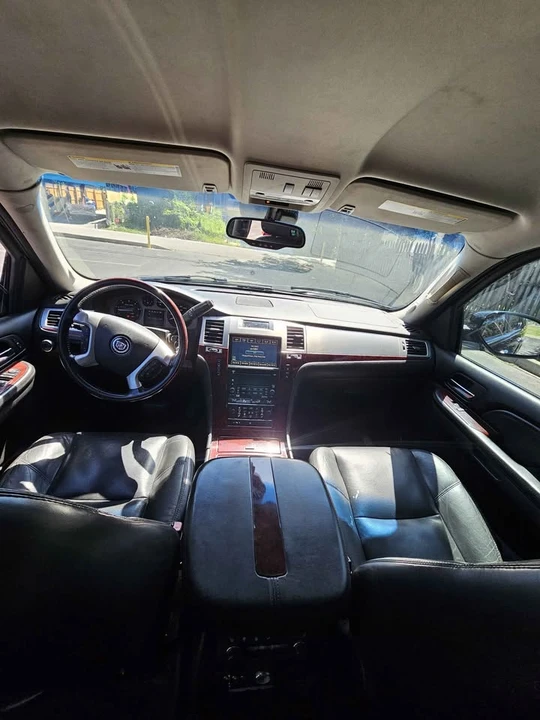 2007 Cadillac Escalade & EXT 3rd Gen - Image 7 of 13