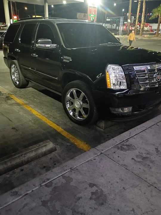 2007 Cadillac Escalade & EXT 3rd Gen - Image 2 of 4