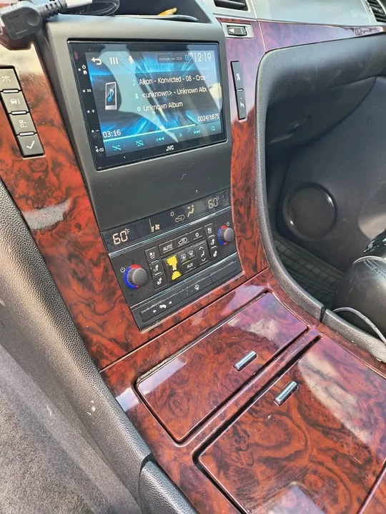 2007 Cadillac Escalade & EXT 3rd Gen - Image 9 of 9