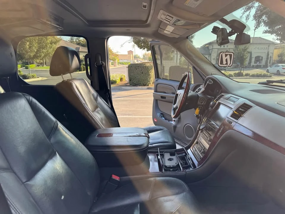 2007 Cadillac Escalade & EXT 3rd Gen - Image 9 of 13