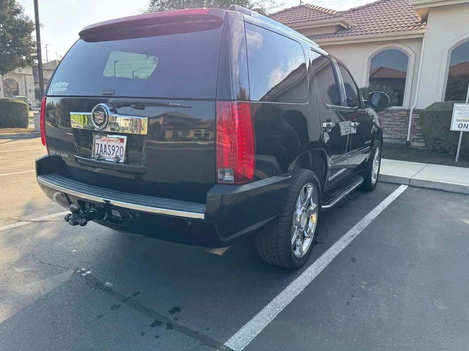 2007 Cadillac Escalade & EXT 3rd Gen - Image 3 of 13