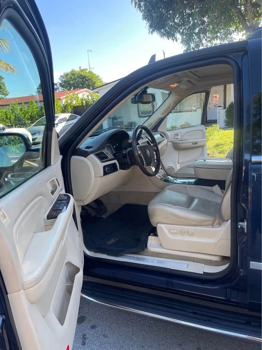 2007 Cadillac Escalade & EXT 3rd Gen - Image 6 of 11