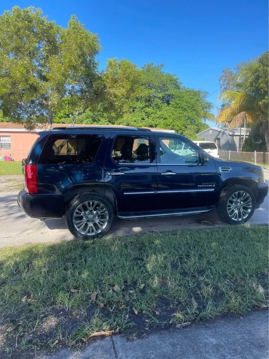 2007 Cadillac Escalade & EXT 3rd Gen - Image 11 of 11