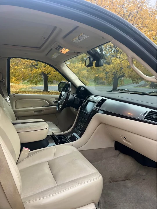 2007 Cadillac Escalade & EXT 3rd Gen - Image 5 of 7