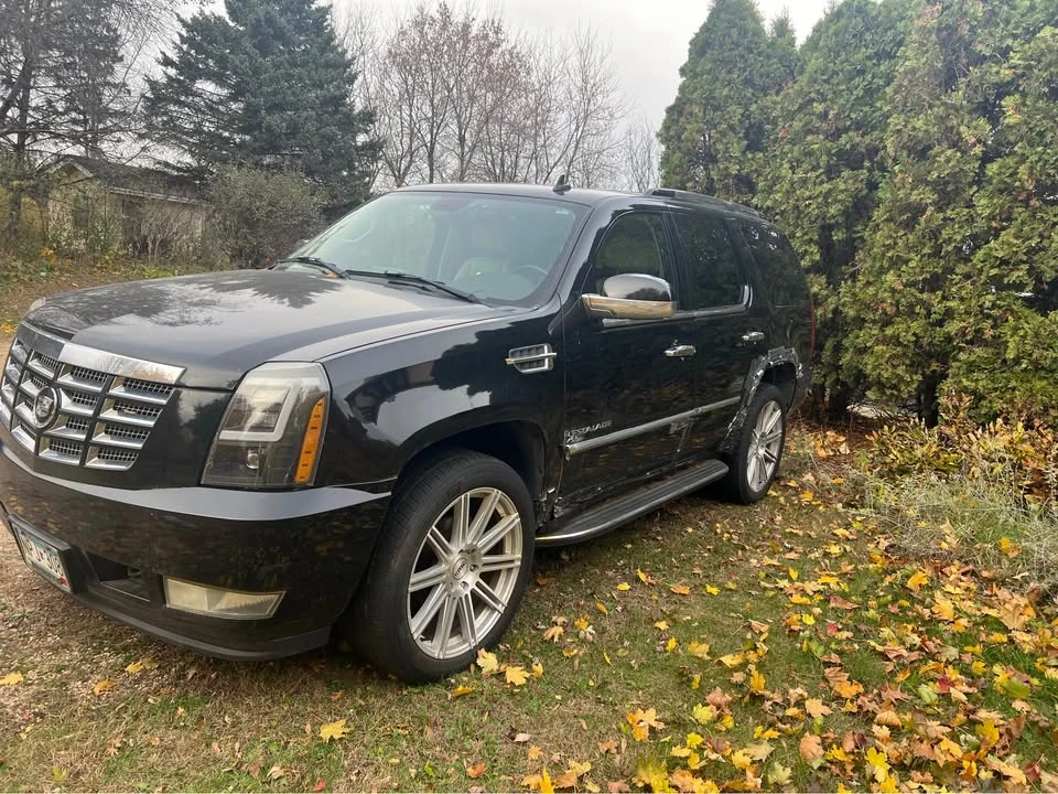 2007 Cadillac Escalade & EXT 3rd Gen - Image 2 of 7