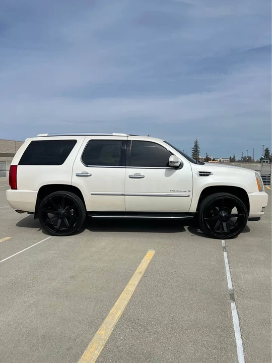 2007 Cadillac Escalade & EXT 3rd Gen - Image 6 of 15