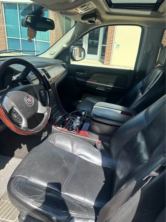 2007 Cadillac Escalade & EXT 3rd Gen - Image 11 of 12