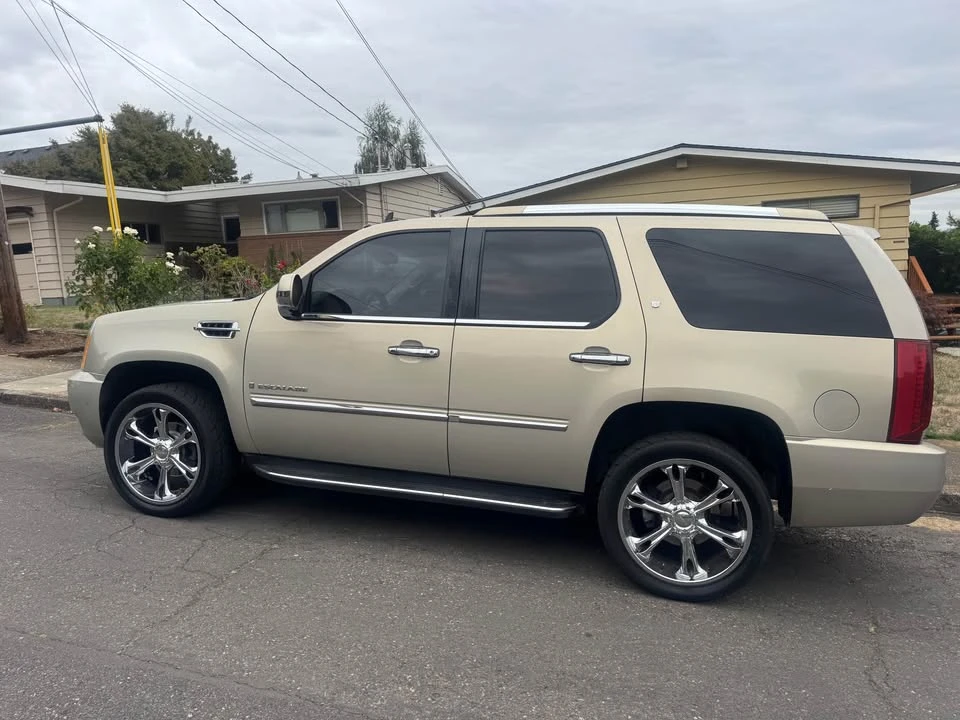 2007 Cadillac Escalade & EXT 3rd Gen - Image 5 of 8