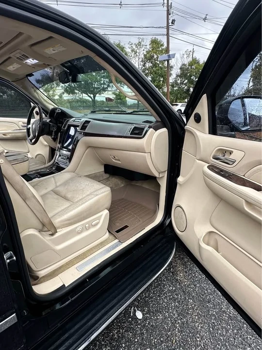 2007 Cadillac Escalade & EXT 3rd Gen - Image 16 of 20