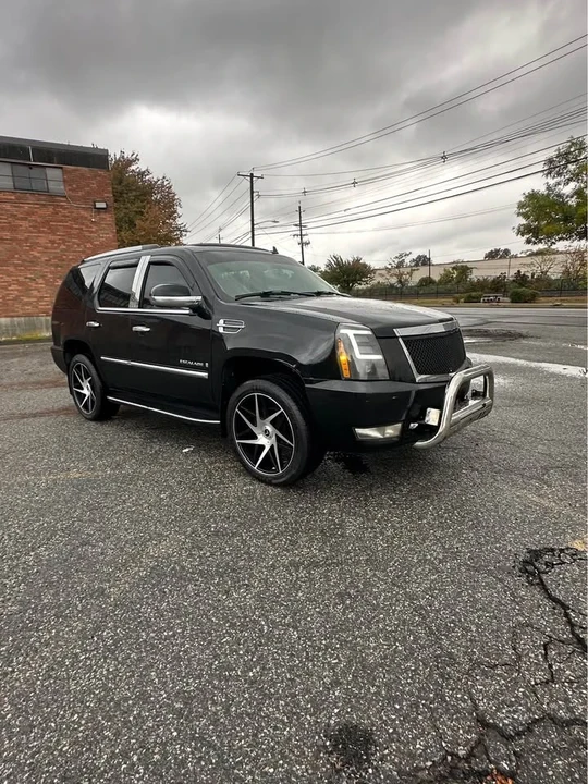 2007 Cadillac Escalade & EXT 3rd Gen - Image 7 of 20