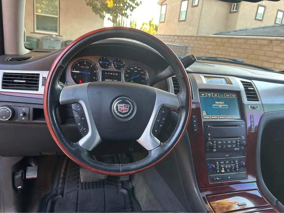 2007 Cadillac Escalade & EXT 3rd Gen - Image 11 of 14