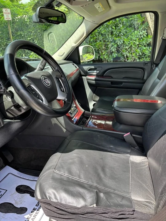 2007 Cadillac Escalade & EXT 3rd Gen - Image 10 of 13