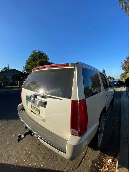 2007 Cadillac Escalade & EXT 3rd Gen - Image 4 of 6