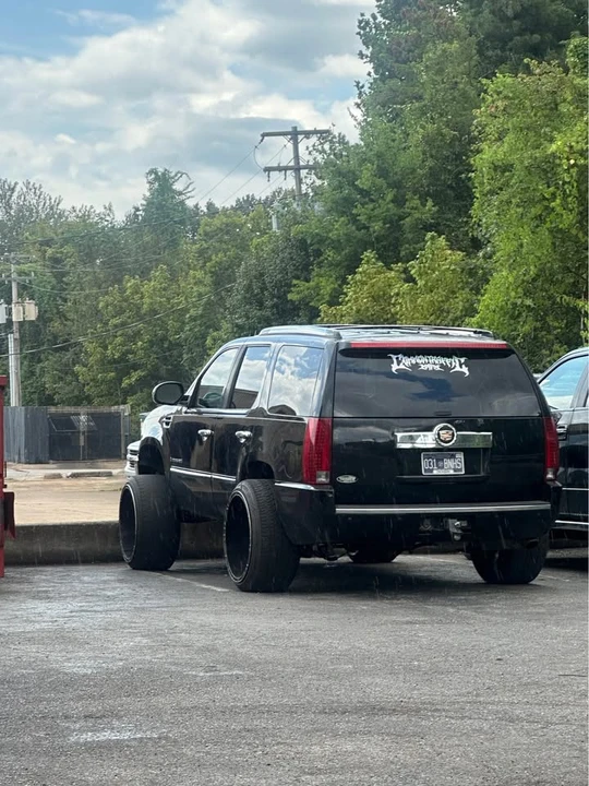 2007 Cadillac Escalade & EXT 3rd Gen - Image 4 of 11