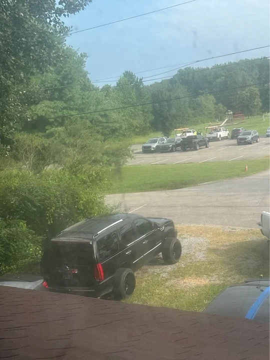 2007 Cadillac Escalade & EXT 3rd Gen - Image 2 of 11