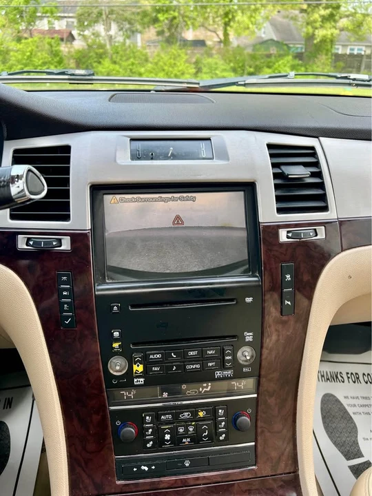 2007 Cadillac Escalade & EXT 3rd Gen - Image 18 of 20