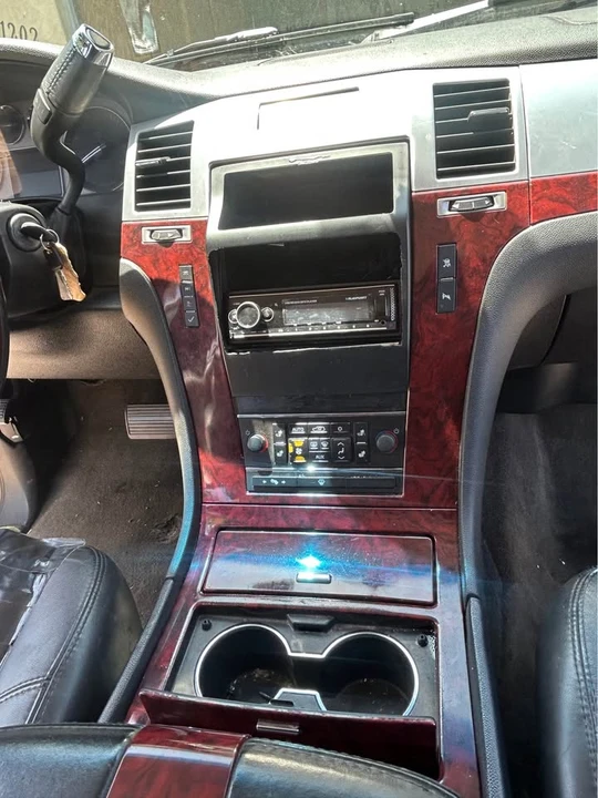 2007 Cadillac Escalade & EXT 3rd Gen - Image 10 of 11