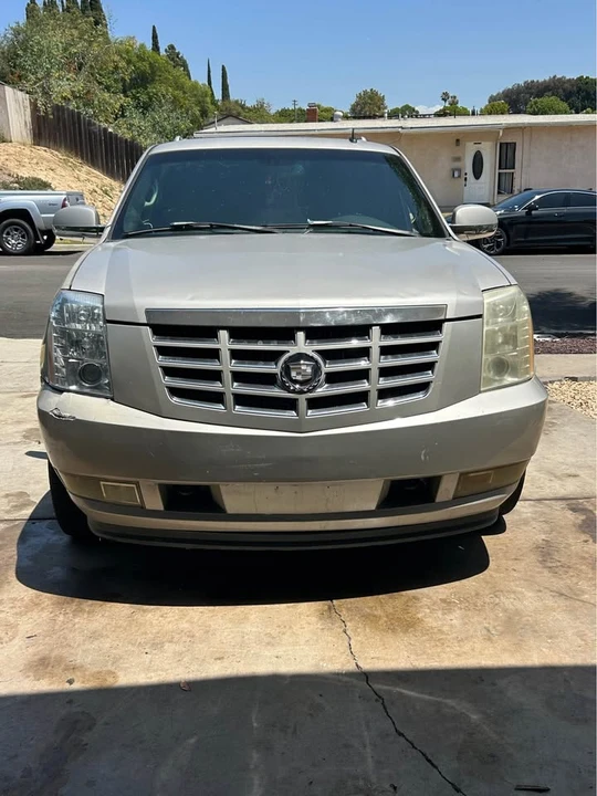 2007 Cadillac Escalade & EXT 3rd Gen - Image 3 of 11
