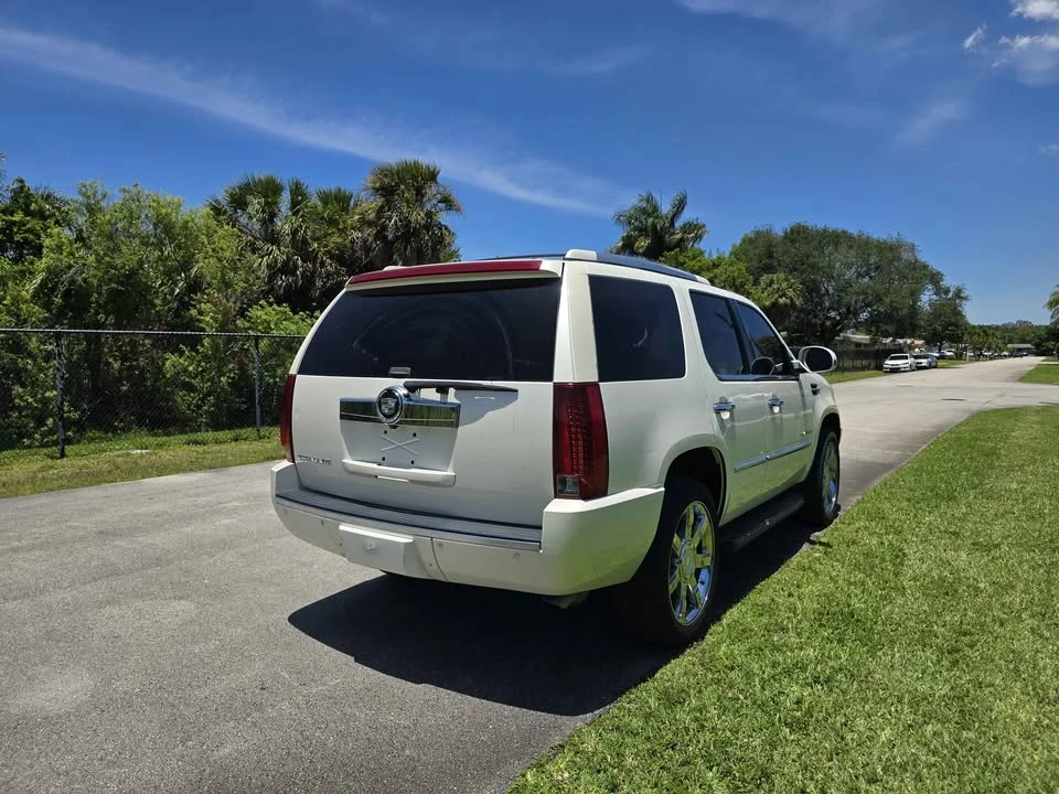 2007 Cadillac Escalade & EXT 3rd Gen - Image 7 of 19