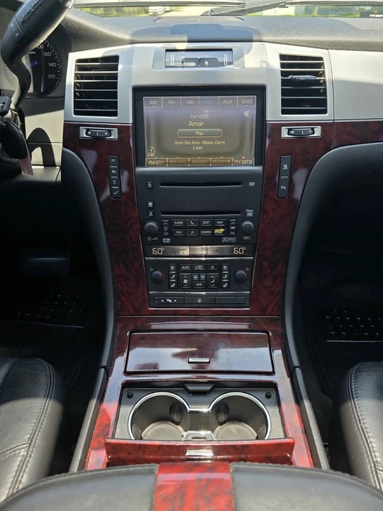 2007 Cadillac Escalade & EXT 3rd Gen - Image 14 of 19