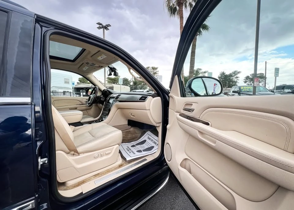 2007 Cadillac Escalade & EXT 3rd Gen - Image 10 of 20