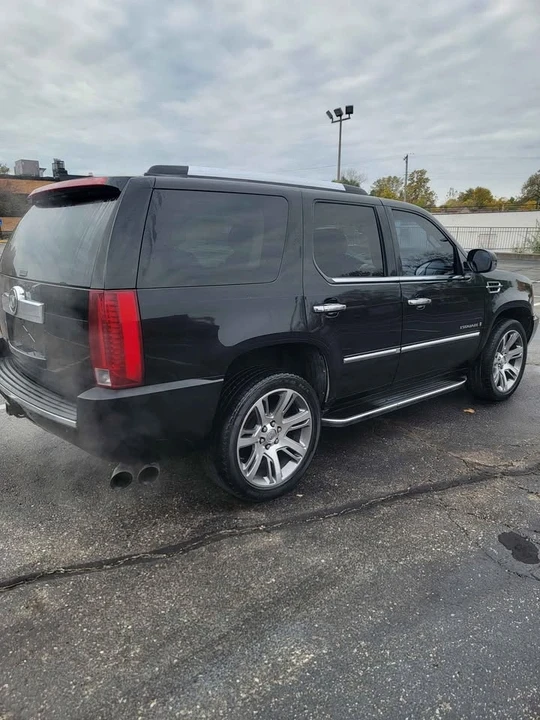 2007 Cadillac Escalade & EXT 3rd Gen - Image 5 of 13