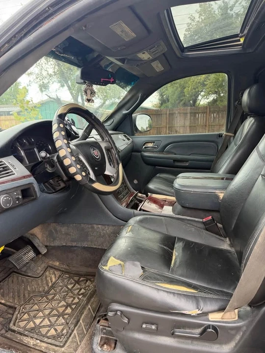 2007 Cadillac Escalade & EXT 3rd Gen - Image 5 of 13