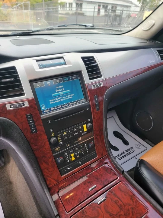 2007 Cadillac Escalade & EXT 3rd Gen - Image 12 of 13