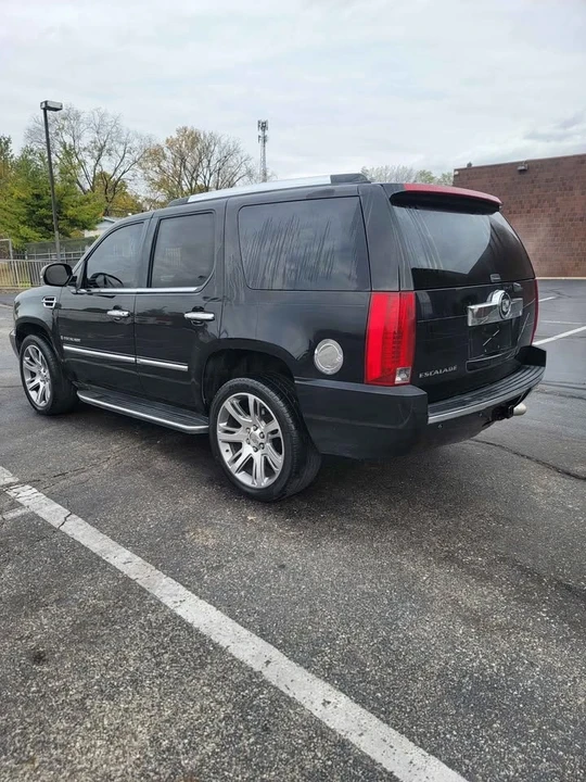 2007 Cadillac Escalade & EXT 3rd Gen - Image 3 of 13