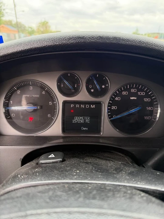 2007 Cadillac Escalade & EXT 3rd Gen - Image 2 of 13