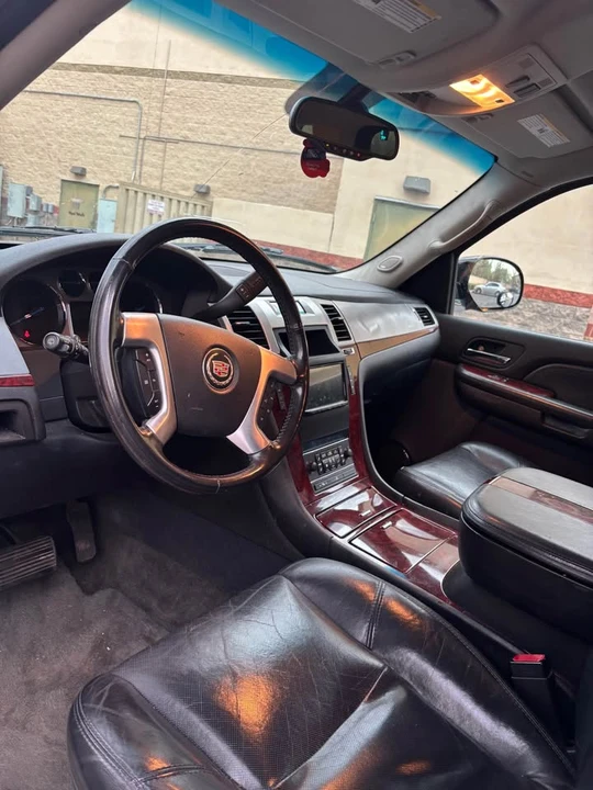2007 Cadillac Escalade & EXT 3rd Gen - Image 8 of 10