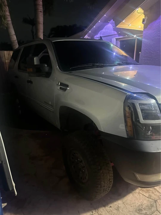 2007 Cadillac Escalade & EXT 3rd Gen - Image 3 of 3