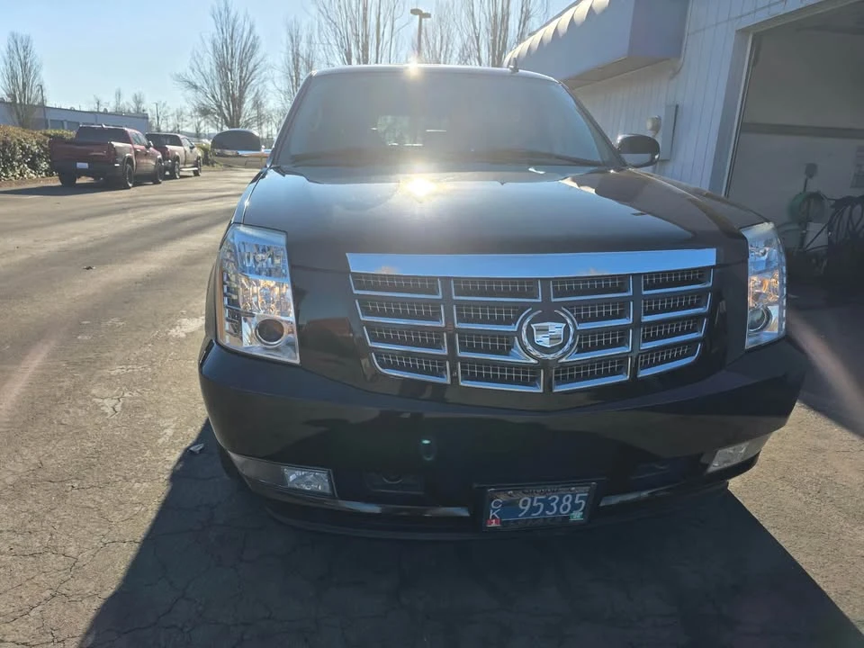 2007 Cadillac Escalade & EXT 3rd Gen - Image 2 of 9