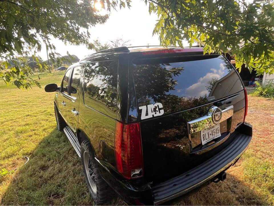 2007 Cadillac Escalade & EXT 3rd Gen - Image 2 of 10